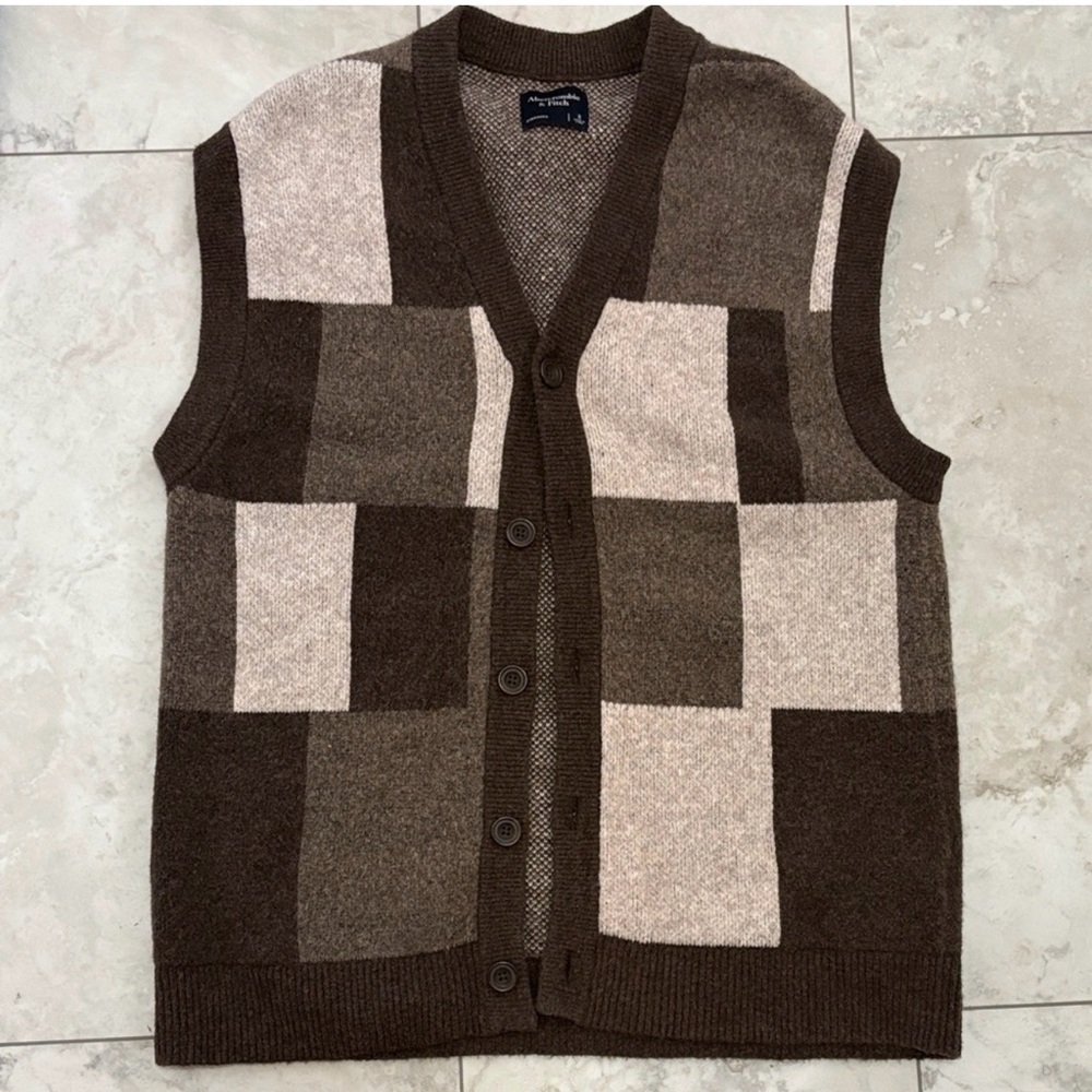 Abercrombie & Fitch Brown and Cream Patchwork Sweater Vest Men’s Size Small